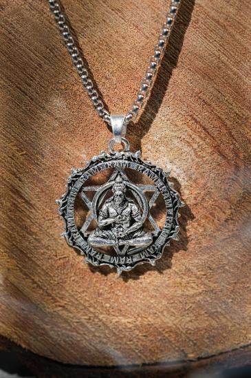 Shree Yantra with Hanuman Raksha Pendant with Chain www.trikaro.com