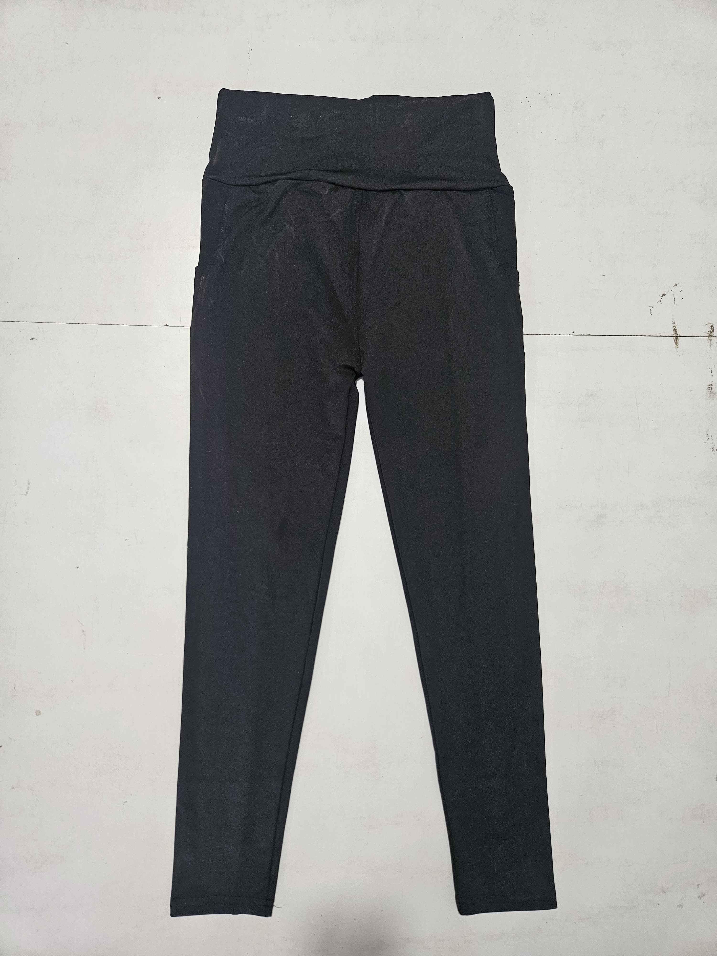 Soft & Comfy Slim Elastic Tights With Side Pockets www.trikaro.com