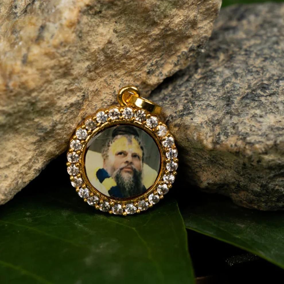 Premanand Maharaj With chain, Pack of 1 www.trikaro.com