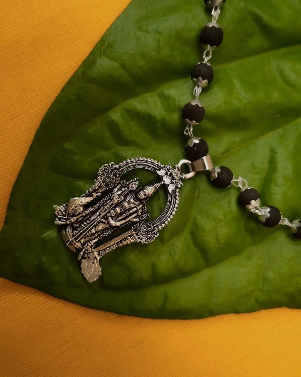 Karungali Mala With Murgan Locket www.trikaro.com