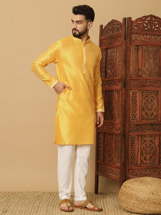 Men's Jacquard Solid Kurta Pyajama Set www.trikaro.com