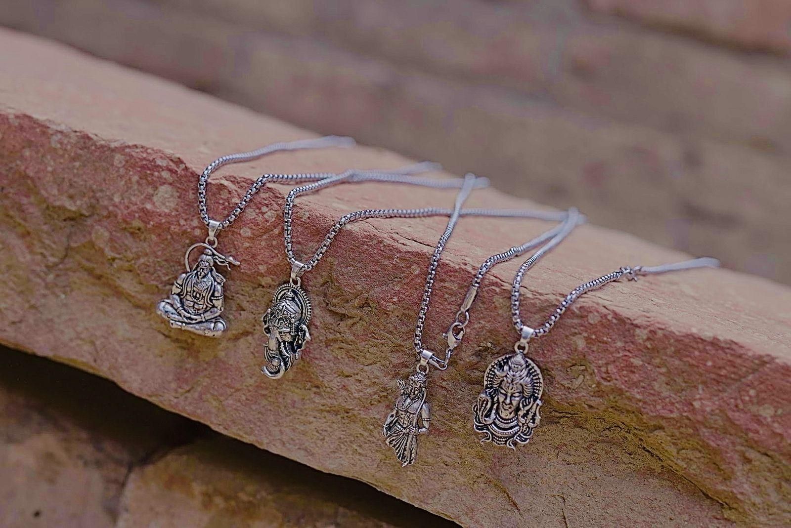 Buy 1 Get 3 Free Pendant With Chain www.trikaro.com